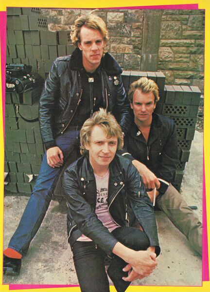 File:1979 08 25 Look-in 02.jpg
