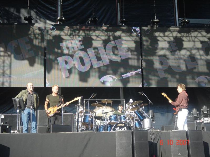 File:2007 10 06 soundcheck.jpg