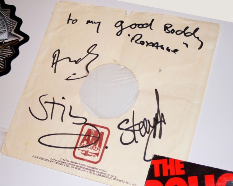 File:1980 10 24 autographs Alex.jpg