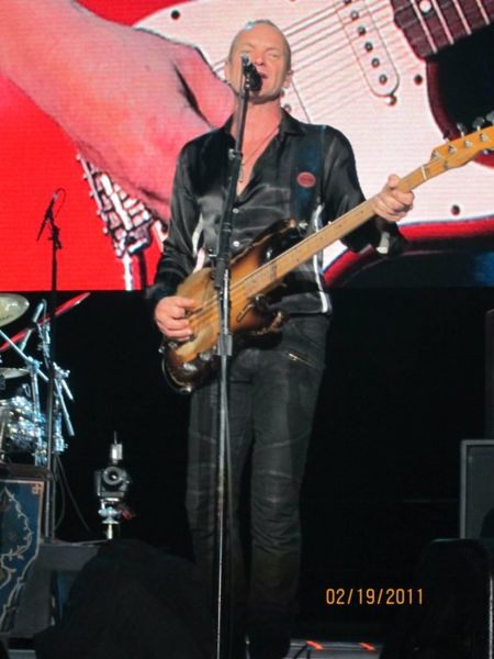 File:2011 02 19 Sting Chrissie.jpg