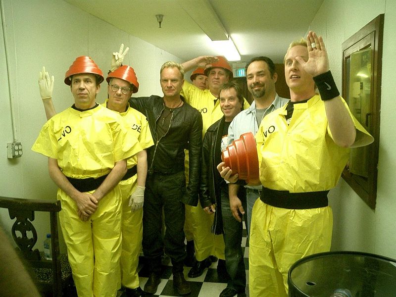 File:2006 01 15 sting devo raymondamico.jpg