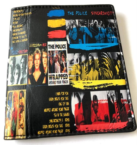 File:Wallet Synchronicity mix.jpg