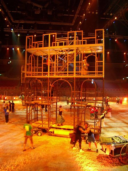 File:2009 08 07 benhurlive rehearsal.jpg