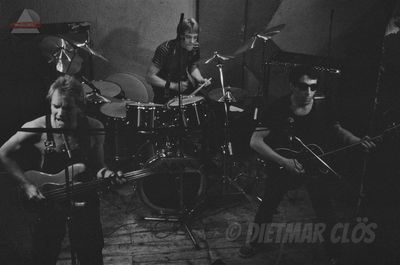 1977 07 03 Greyhound Police Dietmar.jpg