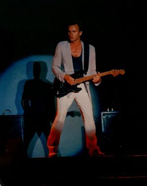 1986 04 17 Sting photo Tony Davies.jpg