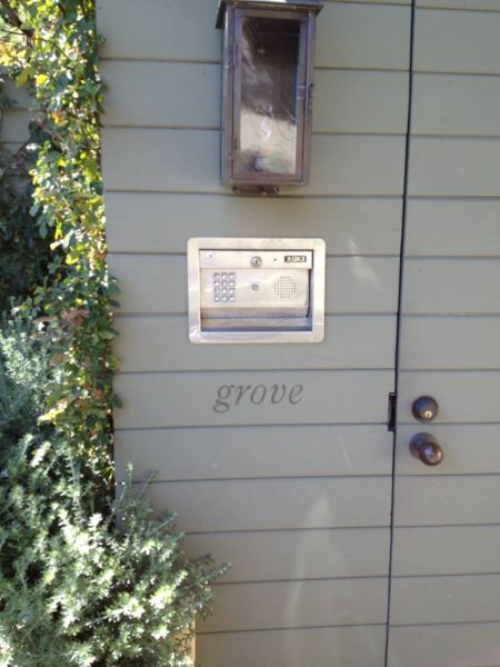 File:2014 04 28 Sacred Grove bell.jpg