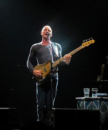 2011 10 21 Sting David Lee Tiller.jpg