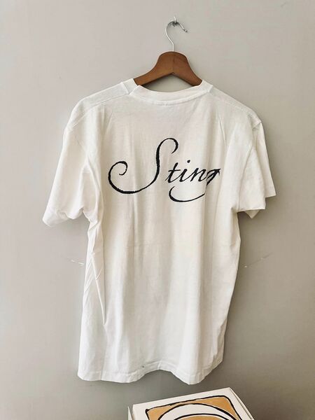 File:Soul Cages white Sting face shirt back Fabien Barral.jpg