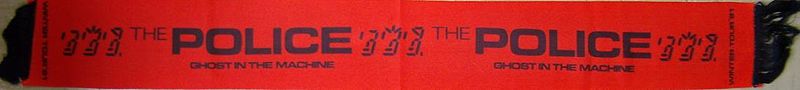 File:Scarf red Winter Tour 1981.jpg