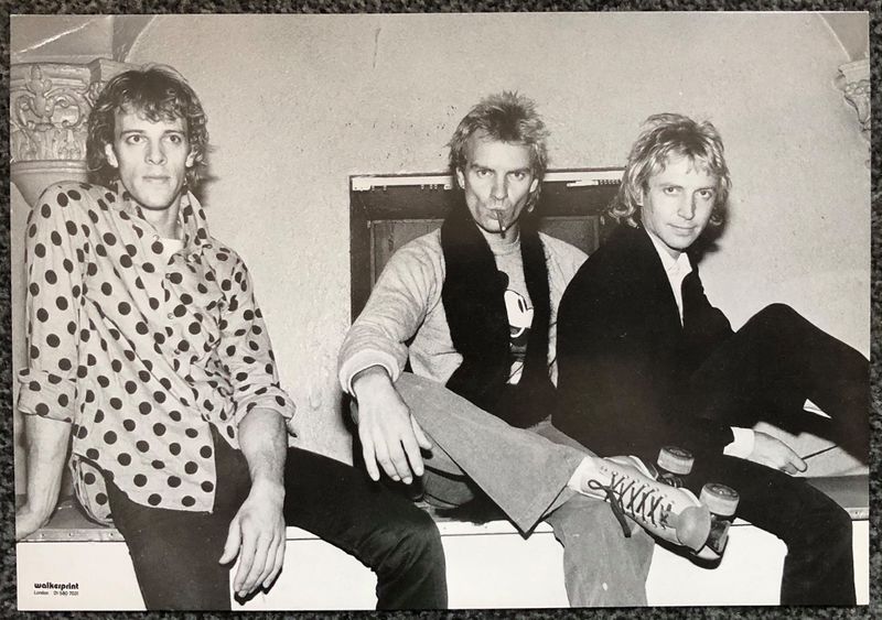 File:Walkerprint 1979 1980 Police bw.jpg